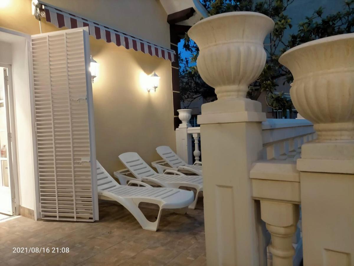 Casa Flores Del Mediterraneo بادالونا المظهر الخارجي الصورة